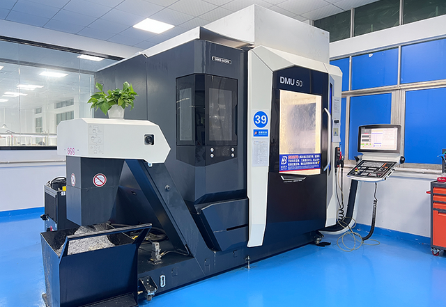 M&aacute;y CNC 5 trục